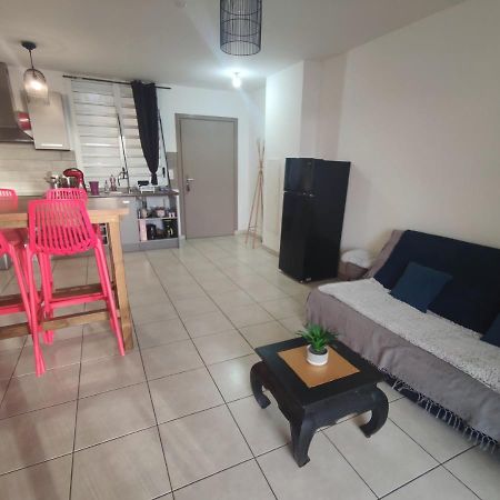 Apartamento Location saisonnière meublée F2 St Leu face océan à 1 min plage Saint-Leu Exterior foto