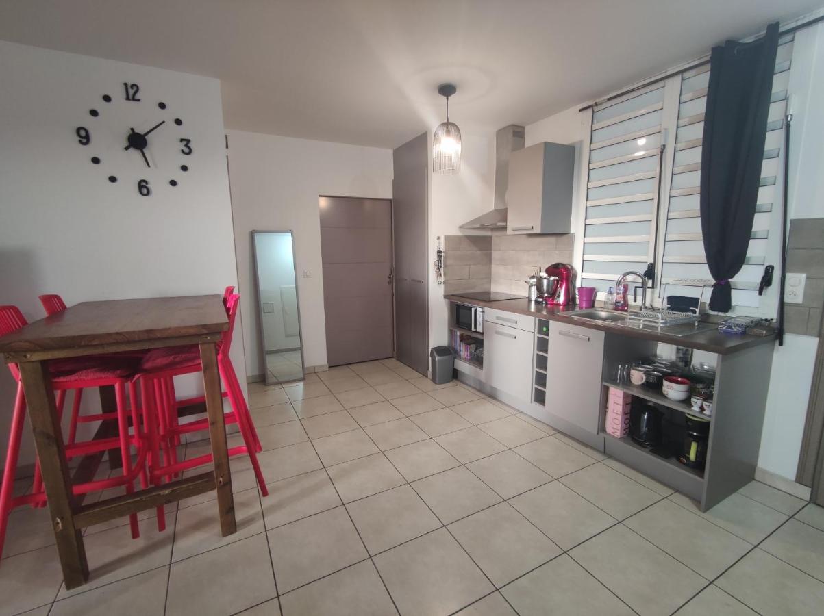Apartamento Location saisonnière meublée F2 St Leu face océan à 1 min plage Saint-Leu Exterior foto